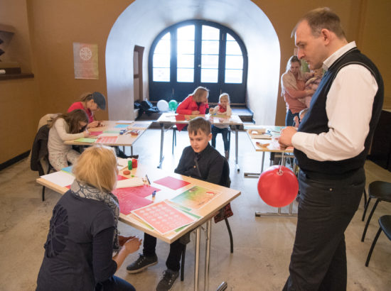 Laste Vabariigi, ERRi Lastejaama, laste ja noorte kultuuriaasta, noorte laulu- ja tantsupeoliste tegemised ning meisterdamised